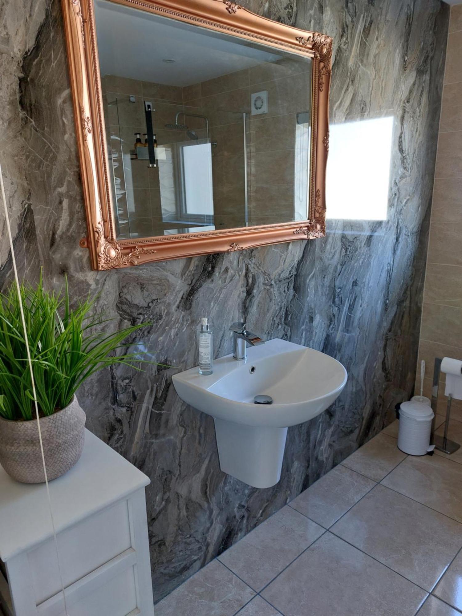Ocean View Apartment Newry Exterior foto